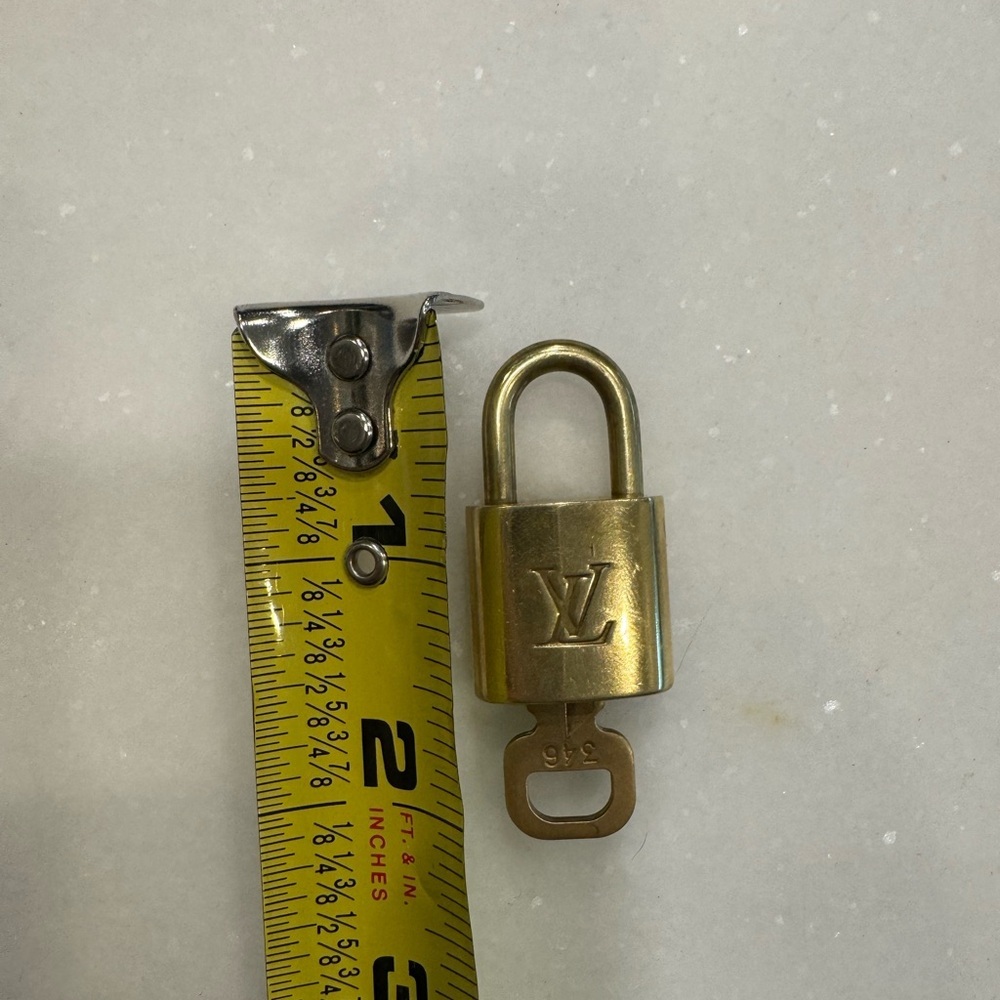 Louis Vuitton Authenic lock & key set brass lock #346 - Picture 4 of 5